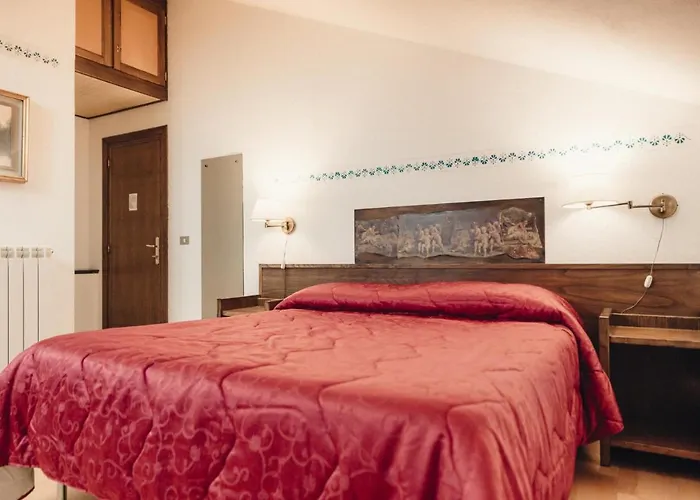 Il Plistia Отель 3*